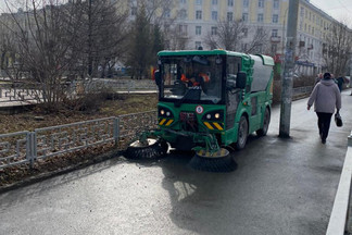 Ведётся активная уборка улиц в Орджоникидзевском