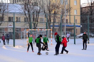 Комиссия городской Думы посетила спортивные площадки Орджоникидзевского района