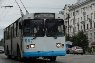 На ключевой улице Уралмаша закрыли движение общественного транспорта