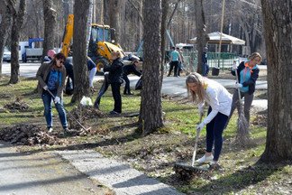 В Орджоникидзевском официально объявили месячник чистоты