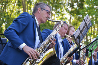 «Серебряные трубы»: концерт духового оркестра состоялся в Эльмашевском парке