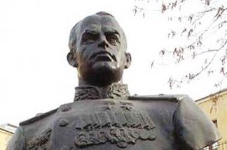 Ровно 11 лет назад на Уралмаше открыли памятник Борису Музрукову - дважды герою соц. труда