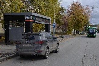 В Орджоникидзевской районе остановочные комплексы оборудовали знаками, которые не соответствуют ГОСТу