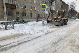 Более 1500 тонн снега отправились на полигоны Орджоникидзевского района за минувшие выходные