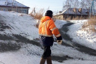 Дети в безопасности: сотрудники ГИБДД выявляют опасные для катания горки