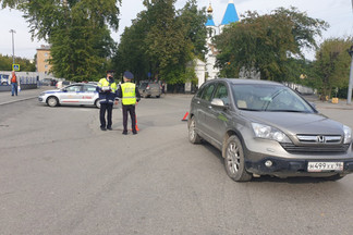 У церкви на Уралмаше сбили мальчика на самокате