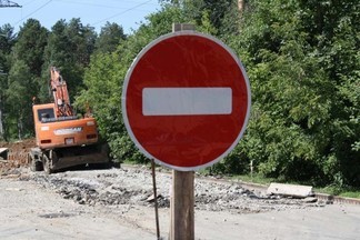 Две улицы на Уралмаше на полтора года решили сделать односторонними из-за строительства дома