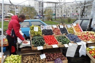 Борьба продолжается: административная комиссия района вновь оштрафовала незаконных торговцев