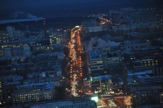 В Екатеринбурге на Уралмаше наладили уличное освещение по поручению Владимира Путина